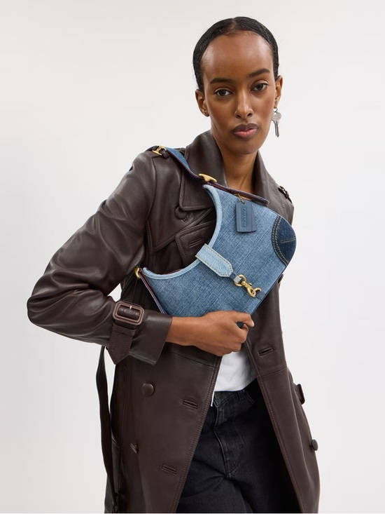 NWT！COACH Hamptons Hobo Bag With Repurposed Denim（CW647）fast shiping main image 6